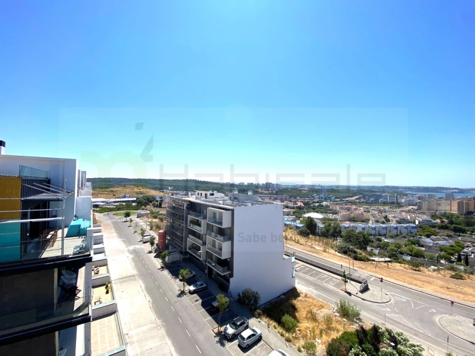 Apartamento T4 para Venda em Carnaxide e Queijas Foto 14