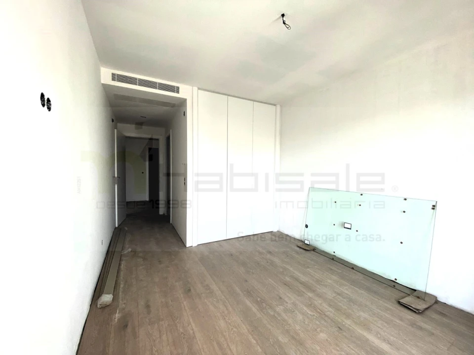 Apartamento T4 para Venda em Carnaxide e Queijas Foto 33
