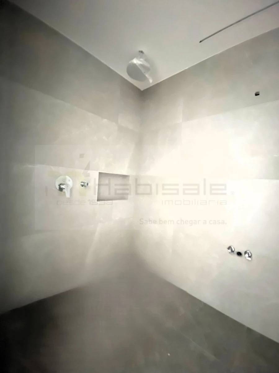 Apartamento T4 para Venda em Carnaxide e Queijas Foto 27