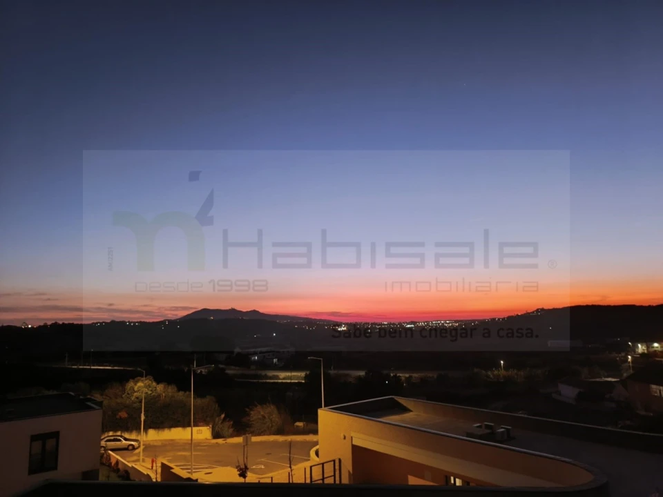 Moradia T3 para Venda em Almargem do Bispo, Pêro Pinheiro e Montelavar Foto 4