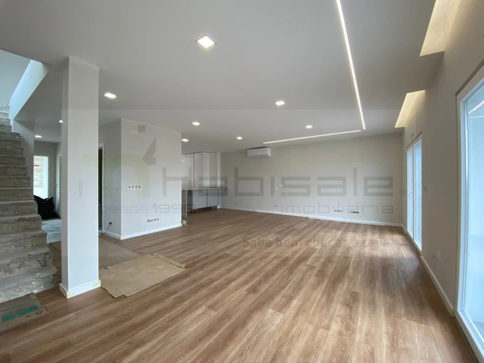 Moradia T3 para Venda em Almargem do Bispo, Pêro Pinheiro e Montelavar Foto 6