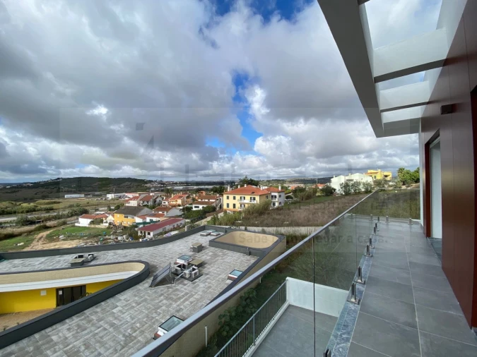 Moradia T3 para Venda em Almargem do Bispo, Pêro Pinheiro e Montelavar Foto 19