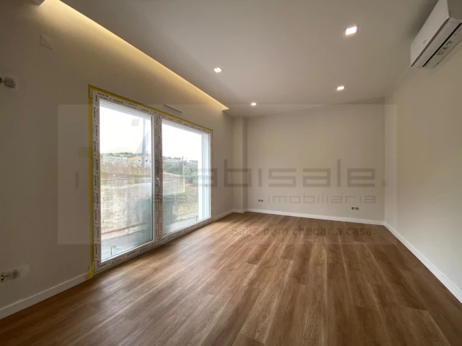 Moradia T3 para Venda em Almargem do Bispo, Pêro Pinheiro e Montelavar Foto 25