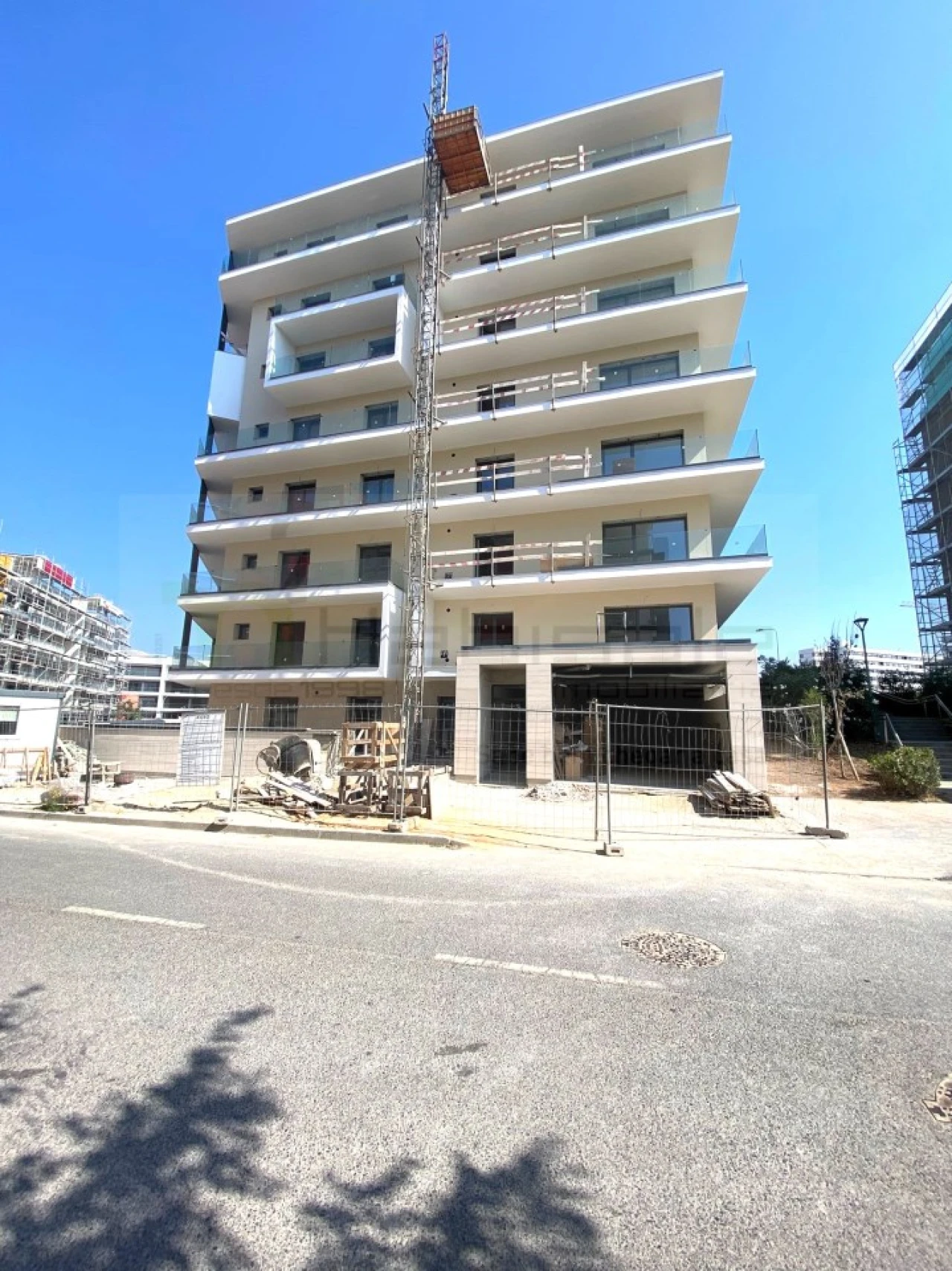 Apartamento T3 para Venda em Carnaxide e Queijas Foto 32