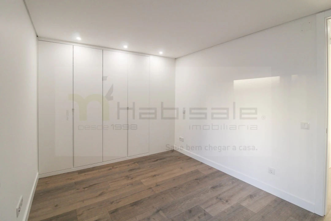 Apartamento T3 para Venda em Laranjeiro e Feijó Foto 17