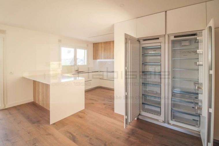 Apartamento T3 para Venda em Laranjeiro e Feijó Foto 11