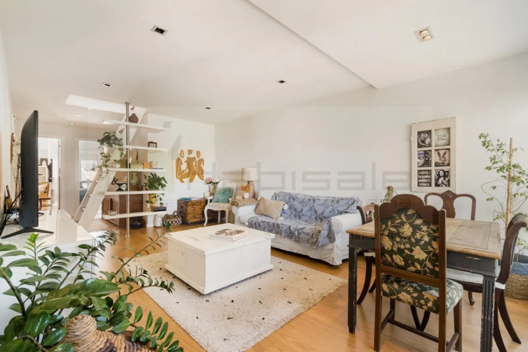 Apartamento T3 para Venda em Carcavelos e Parede Foto 5