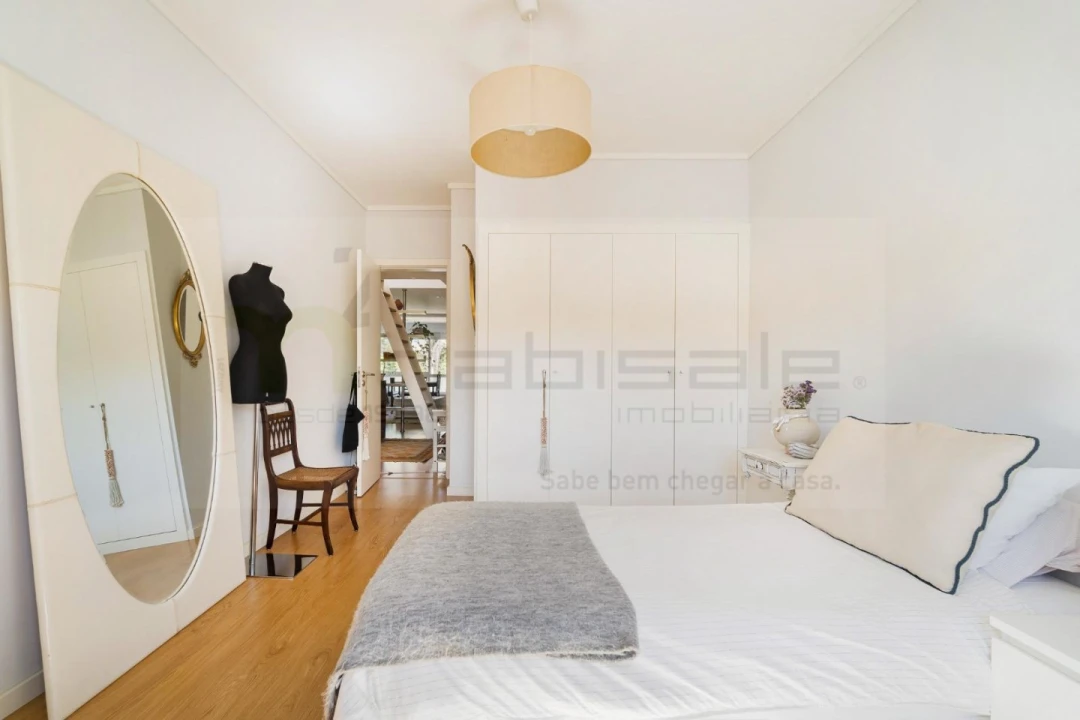 Apartamento T3 para Venda em Carcavelos e Parede Foto 9