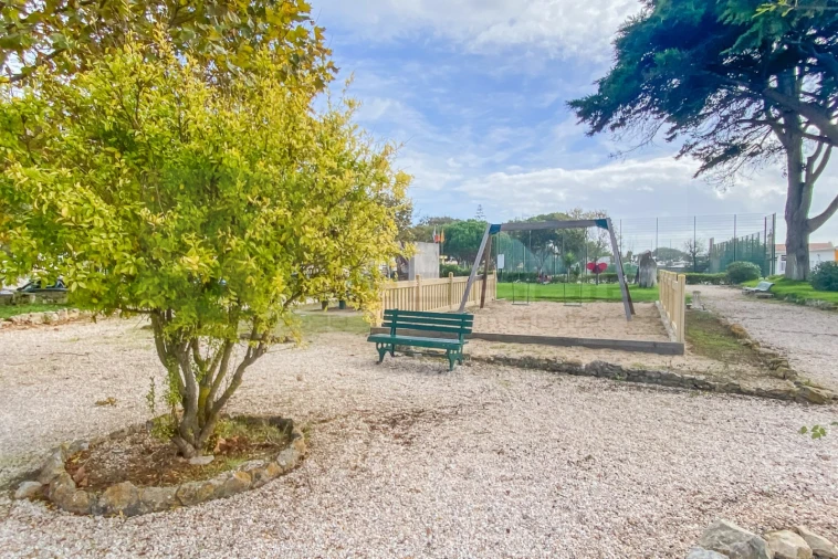 Apartamento T3 para Venda em Carcavelos e Parede Foto 16