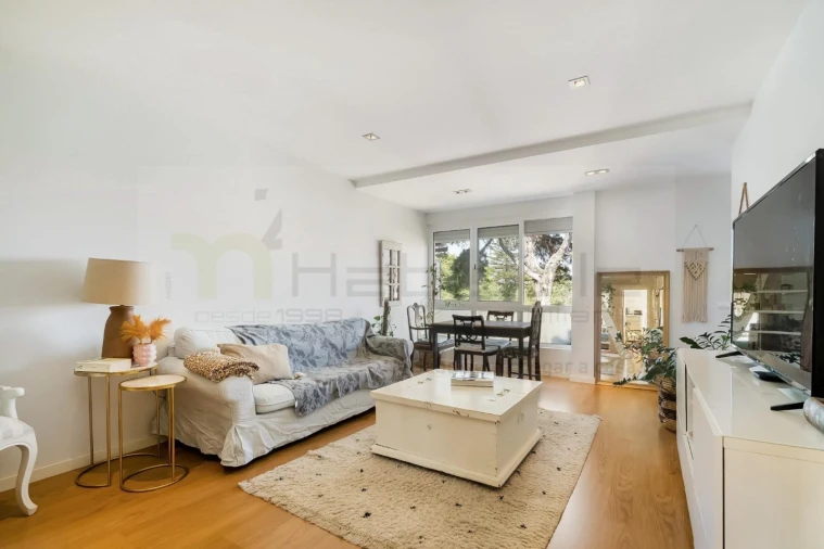 Apartamento T3 para Venda em Carcavelos e Parede Foto 6