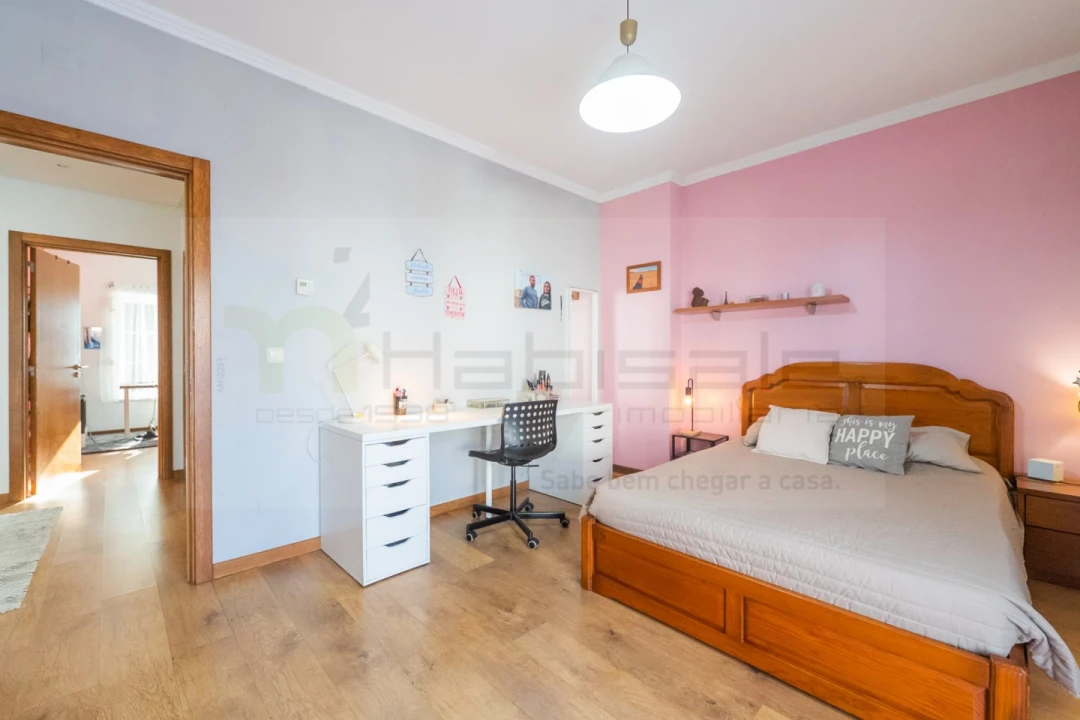 Moradia T4 para Venda em Ramada e Caneças Foto 20