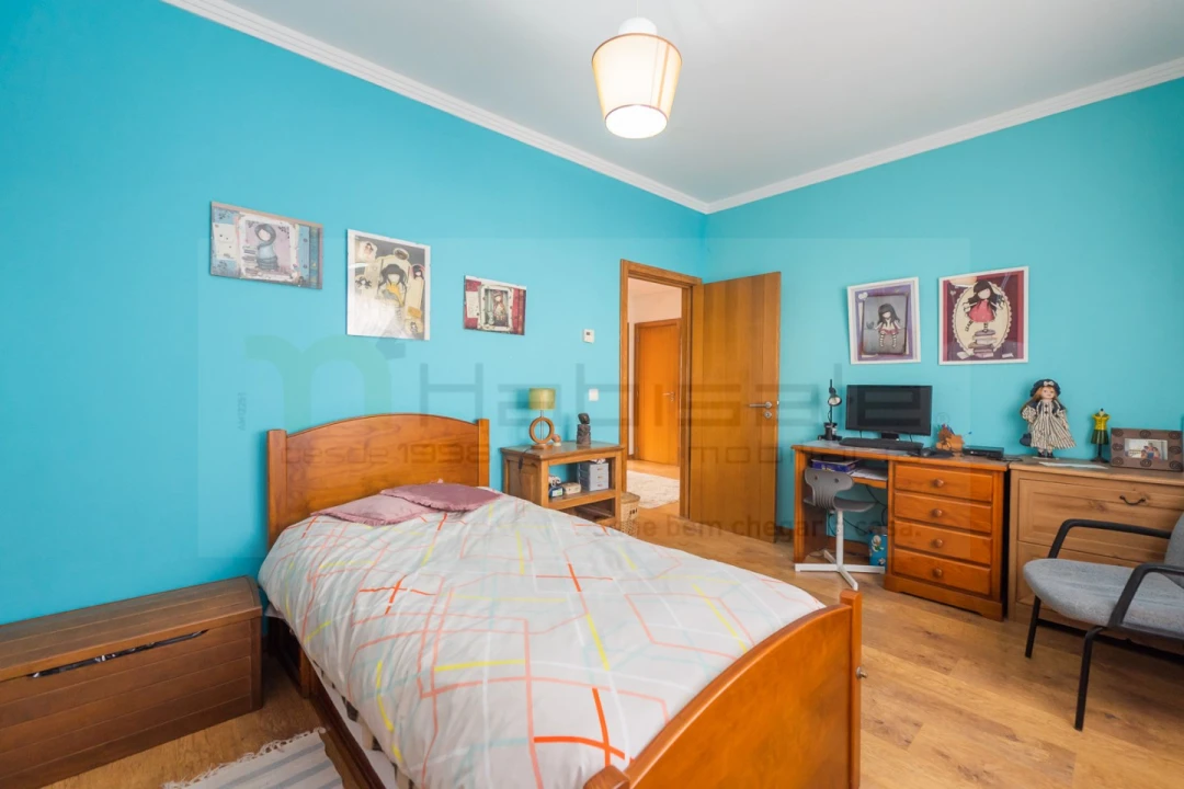 Moradia T4 para Venda em Ramada e Caneças Foto 25