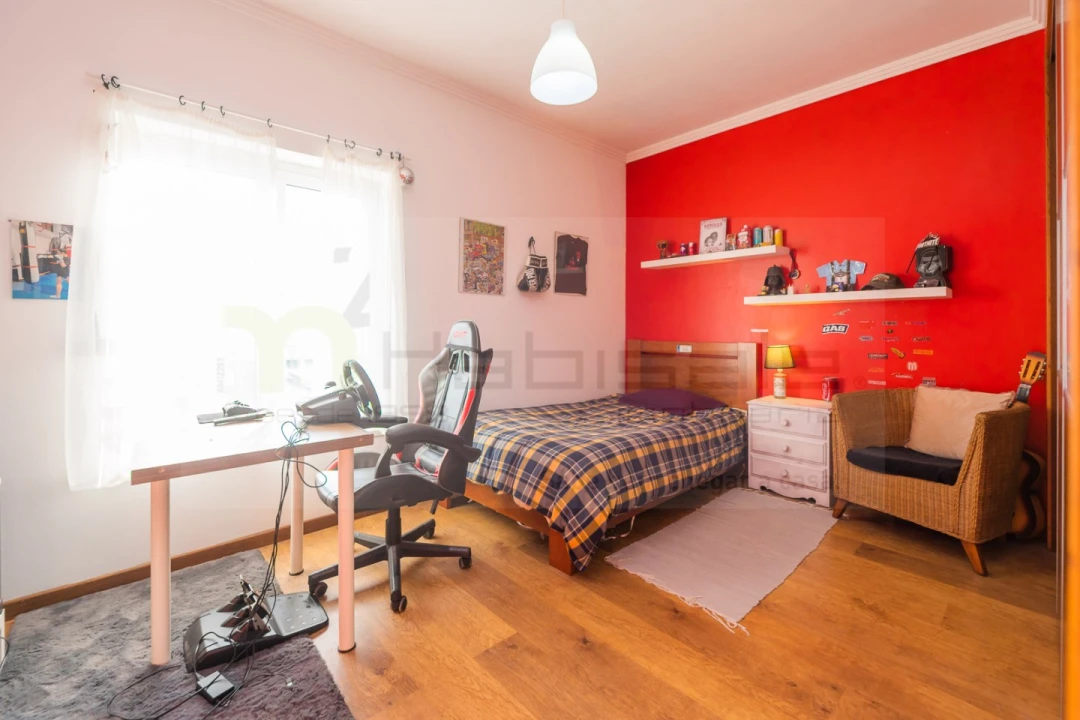 Moradia T4 para Venda em Ramada e Caneças Foto 29