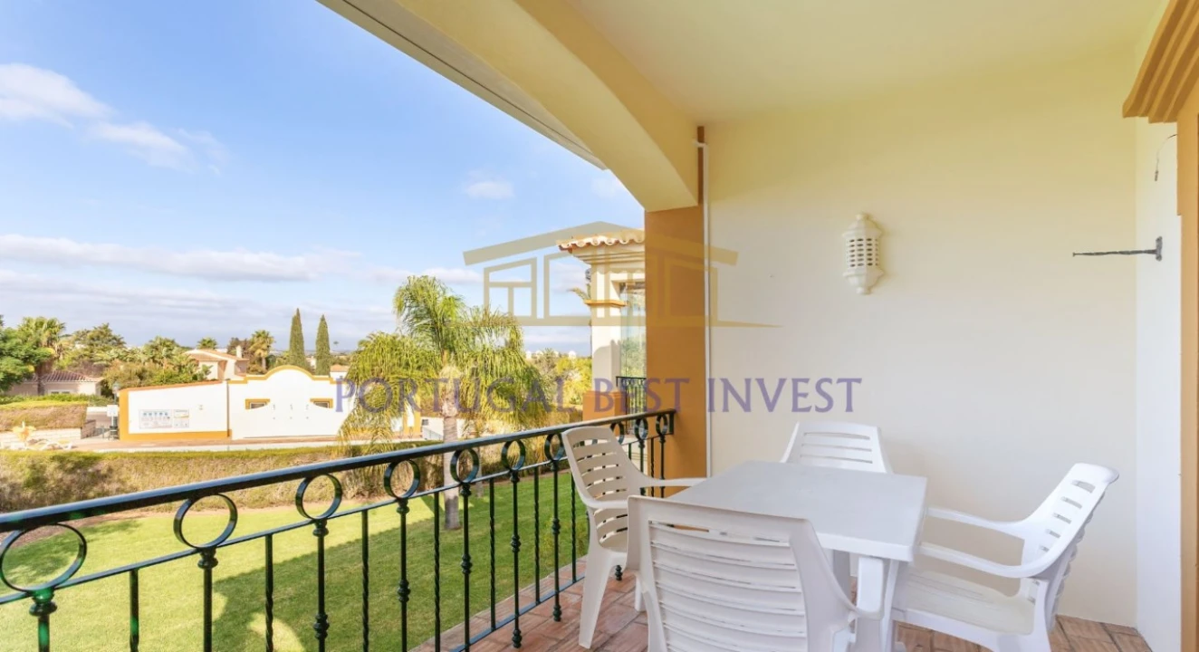 Apartamento T2 para Venda em Estômbar e Parchal Foto 2