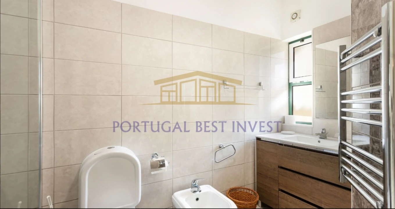 Apartamento T2 para Venda em Estômbar e Parchal Foto 12