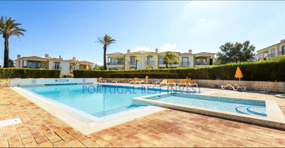 Apartamento T2 para Venda em Estômbar e Parchal Foto 1