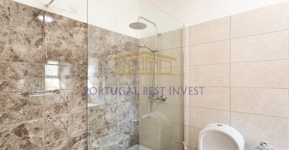 Apartamento T2 para Venda em Estômbar e Parchal Foto 14