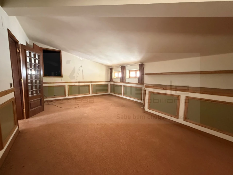 Moradia T5 para Venda em Carcavelos e Parede Foto 7