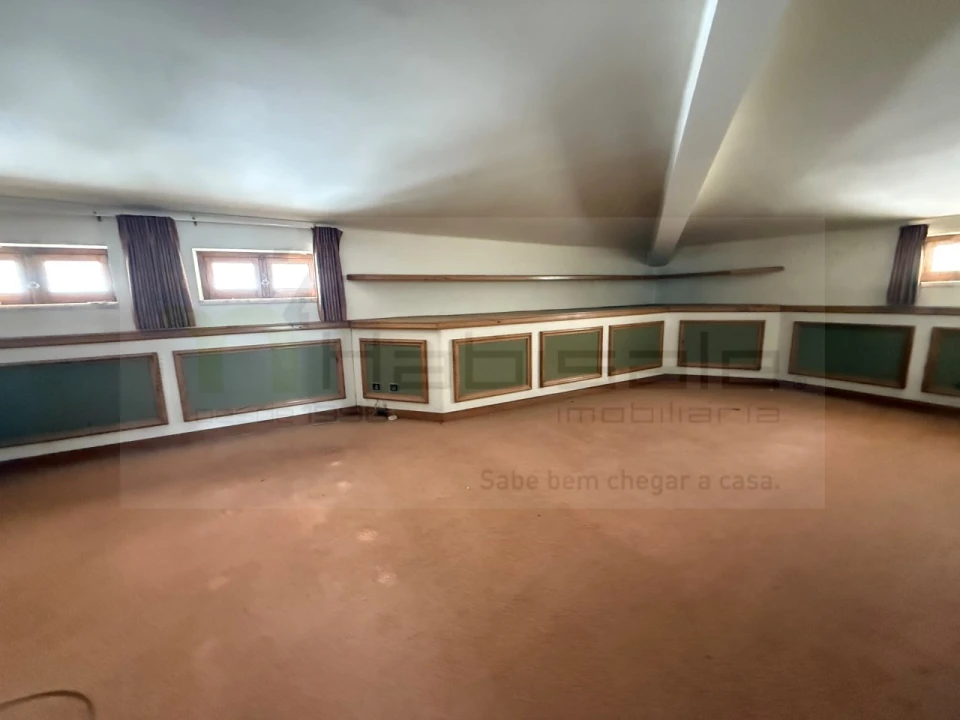 Moradia T5 para Venda em Carcavelos e Parede Foto 8