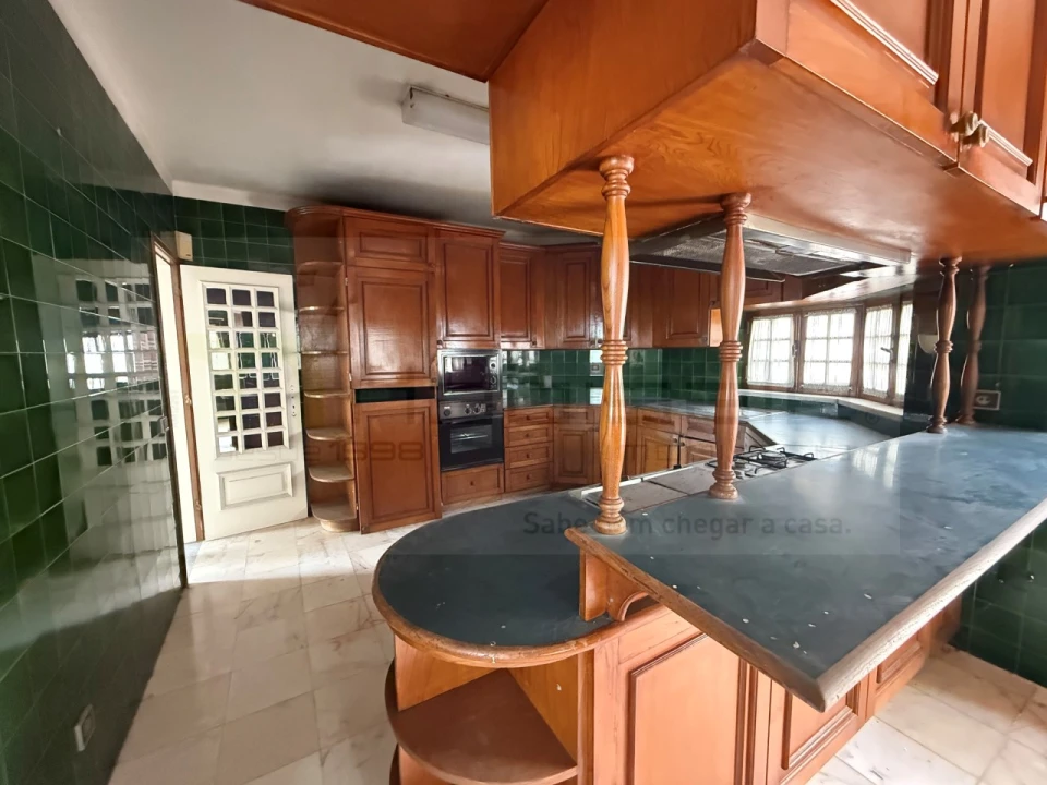 Moradia T5 para Venda em Carcavelos e Parede Foto 19