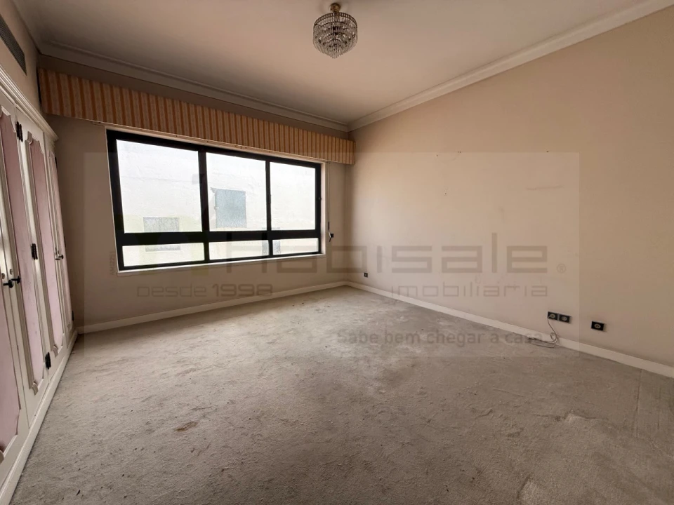 Moradia T5 para Venda em Carcavelos e Parede Foto 34