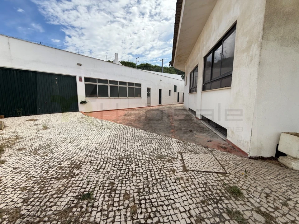 Moradia T5 para Venda em Carcavelos e Parede Foto 37