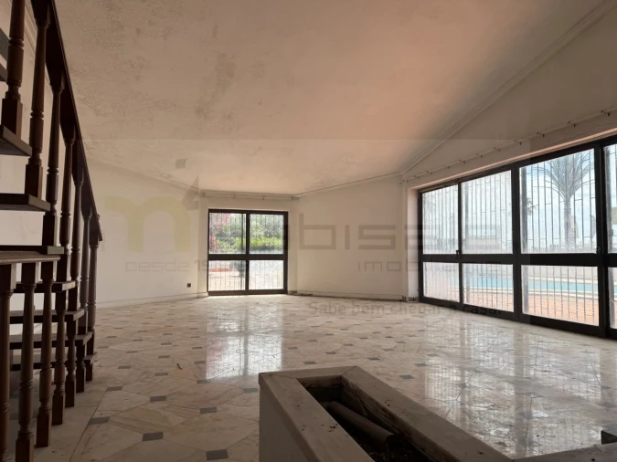 Moradia T5 para Venda em Carcavelos e Parede Foto 23