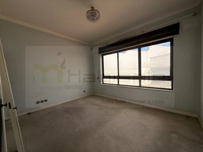 Moradia T5 para Venda em Carcavelos e Parede Foto 28