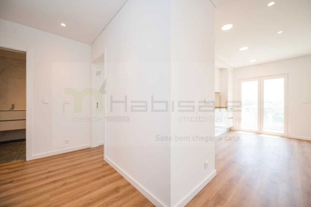 Apartamento T2 para Venda em Carcavelos e Parede Foto 11
