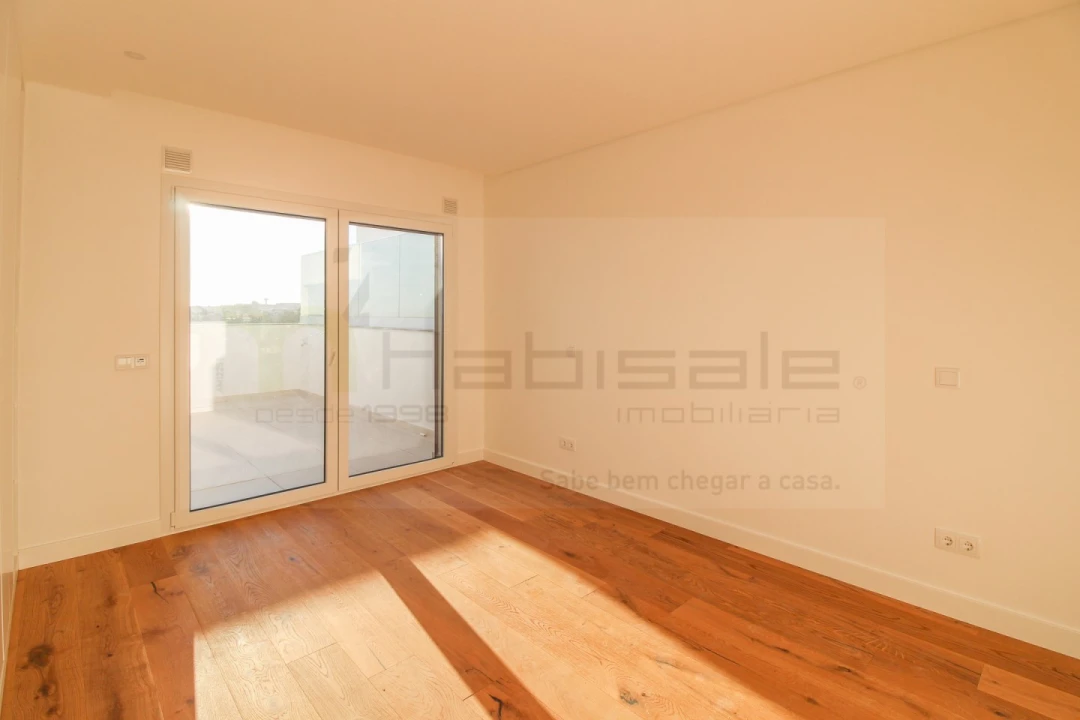 Apartamento T3 para Venda em Laranjeiro e Feijó Foto 25