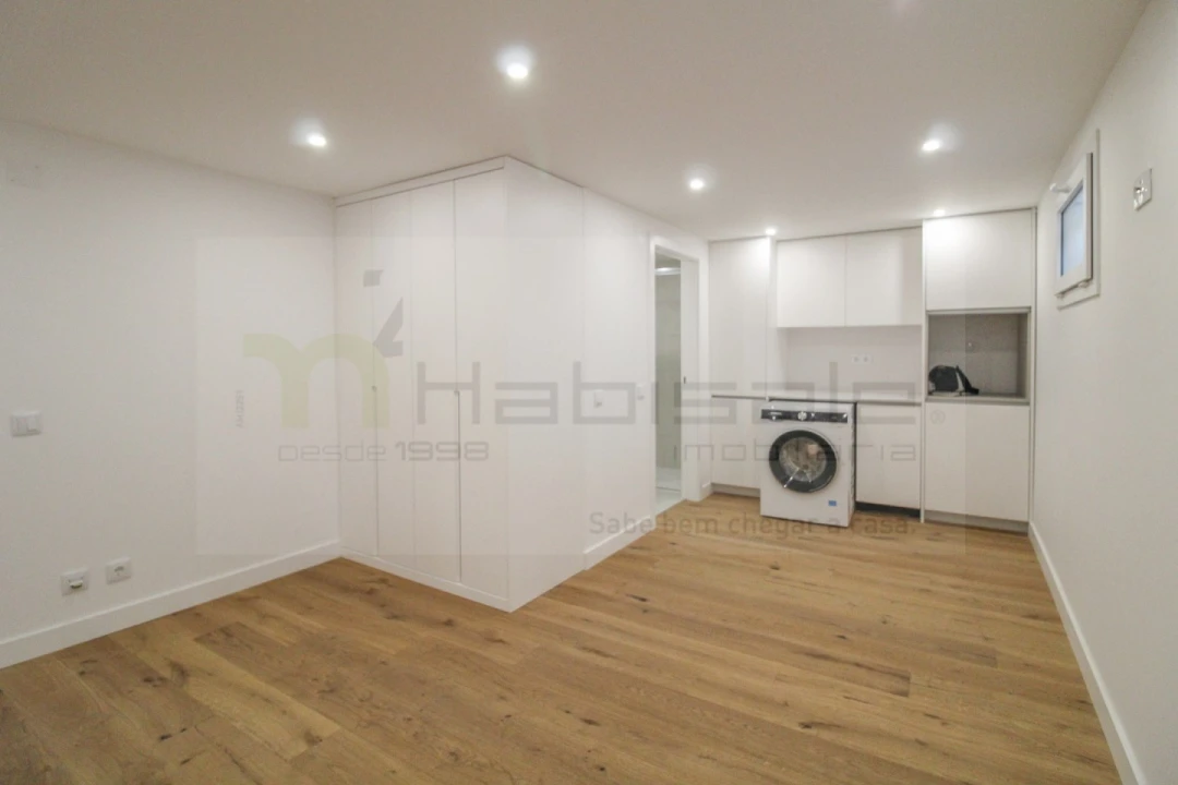 Apartamento T3 para Venda em Laranjeiro e Feijó Foto 38