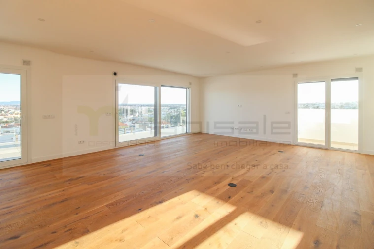 Apartamento T3 para Venda em Laranjeiro e Feijó Foto 7