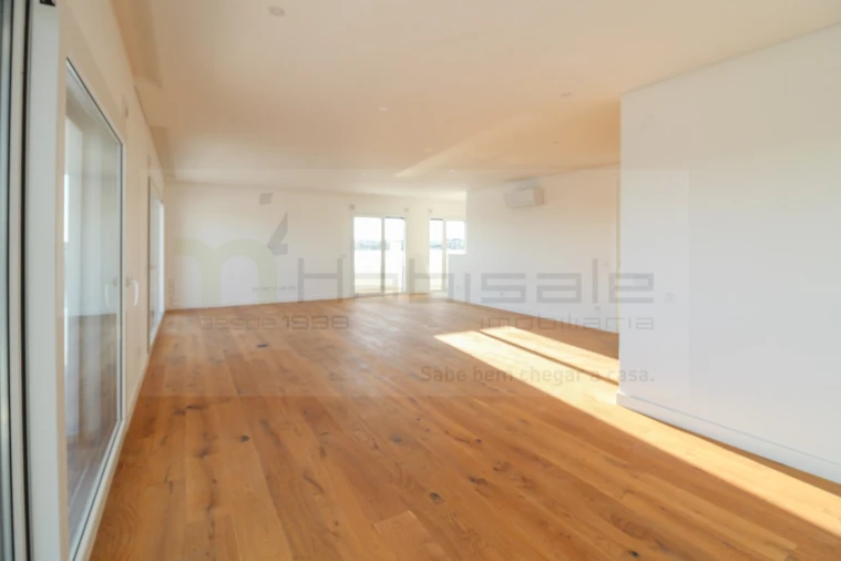 Apartamento T3 para Venda em Laranjeiro e Feijó Foto 9