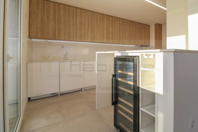 Apartamento T3 para Venda em Laranjeiro e Feijó Foto 6