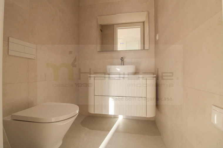 Apartamento T3 para Venda em Laranjeiro e Feijó Foto 18