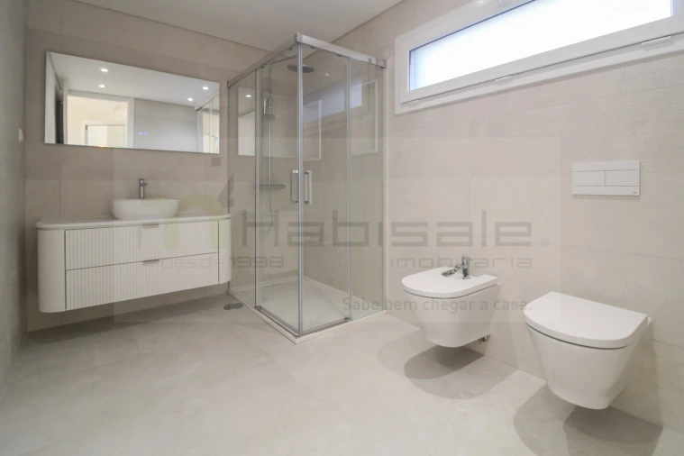 Apartamento T3 para Venda em Laranjeiro e Feijó Foto 23