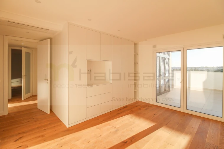 Apartamento T3 para Venda em Laranjeiro e Feijó Foto 27