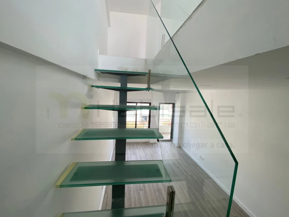 Apartamento T4 para Venda em Costa da Caparica Foto 33