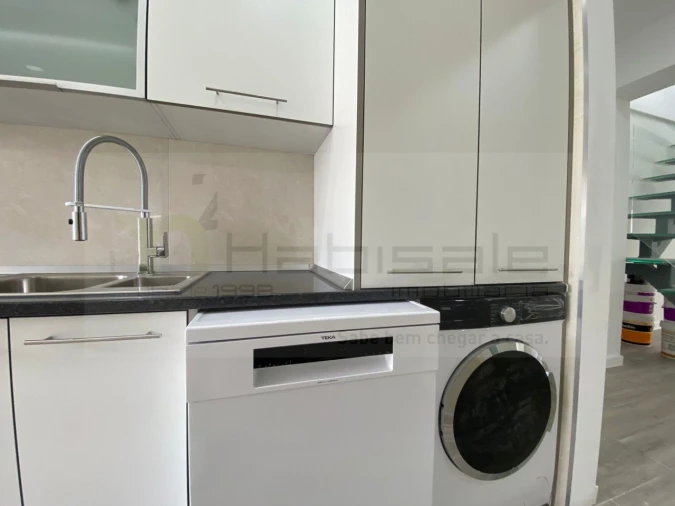 Apartamento T4 para Venda em Costa da Caparica Foto 20