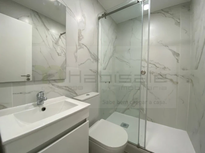 Apartamento T4 para Venda em Costa da Caparica Foto 39