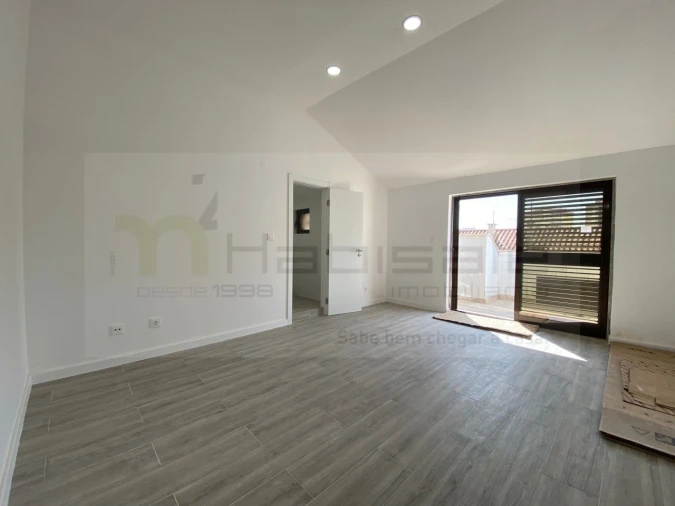 Apartamento T4 para Venda em Costa da Caparica Foto 41