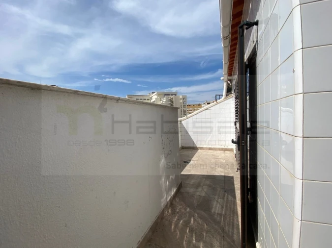 Apartamento T4 para Venda em Costa da Caparica Foto 47