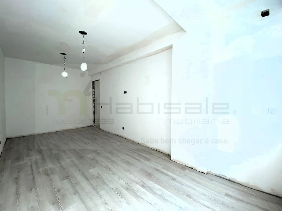 Apartamento T4 para Venda em Laranjeiro e Feijó Foto 29