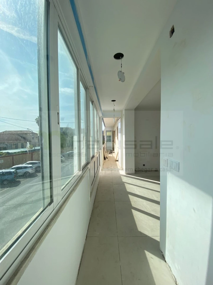 Apartamento T4 para Venda em Laranjeiro e Feijó Foto 10