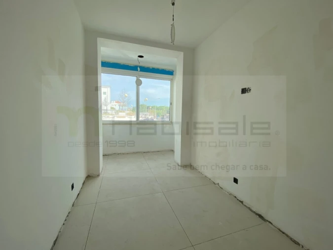 Apartamento T4 para Venda em Laranjeiro e Feijó Foto 23