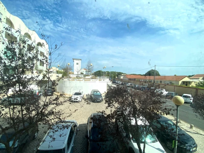 Apartamento T4 para Venda em Laranjeiro e Feijó Foto 30