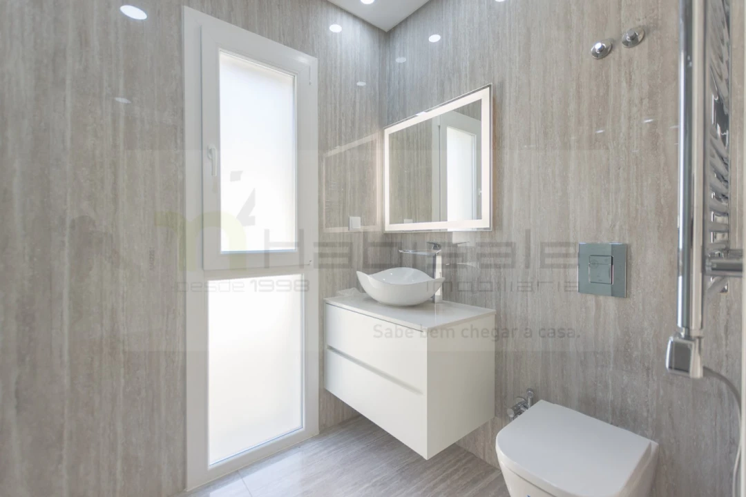 Moradia T4 para Venda em Pontinha e Famões Foto 26