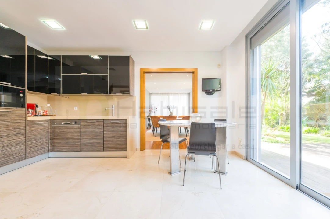 Moradia T6 para Venda em Queluz e Belas Foto 20