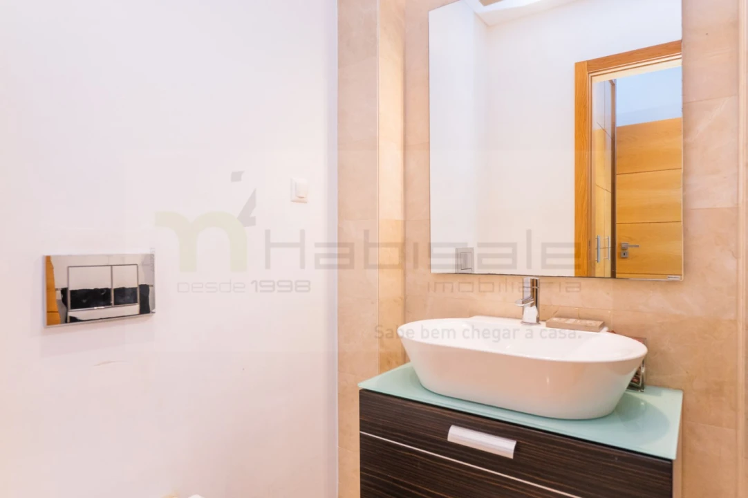 Moradia T6 para Venda em Queluz e Belas Foto 38