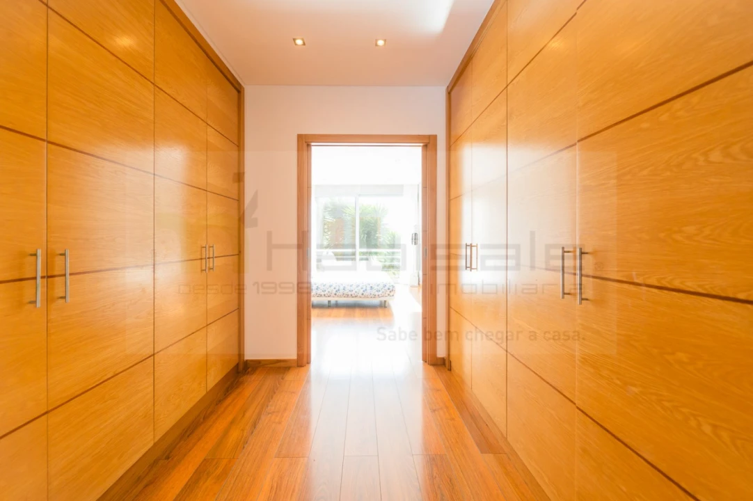 Moradia T6 para Venda em Queluz e Belas Foto 45